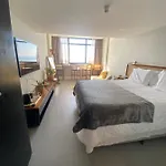 Flat Na Vitoria: A Vista Mais Bonita De Salvador